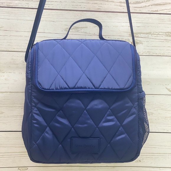 Vera Bradley New Ultralight Lunch Crossbody Scroll Navy Insulated NWT 29825-T84 - Picture 1 of 9